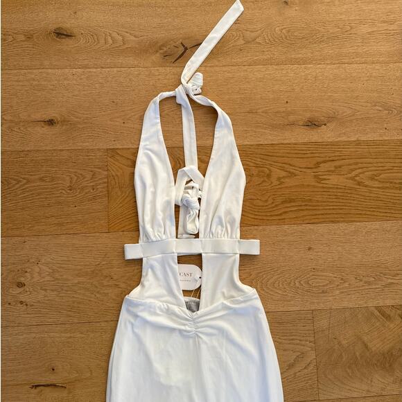 Outcast Clothing - Halter Tie Cut Out Open Back Maxi Dress in White - Picture 2 of 6